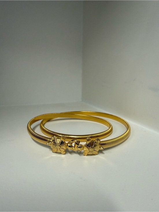 Mimi Di N Accessories - Iconic 1975 Mimi di N Kissing Turtle gold-tone stretch metal belt RARE Vintage